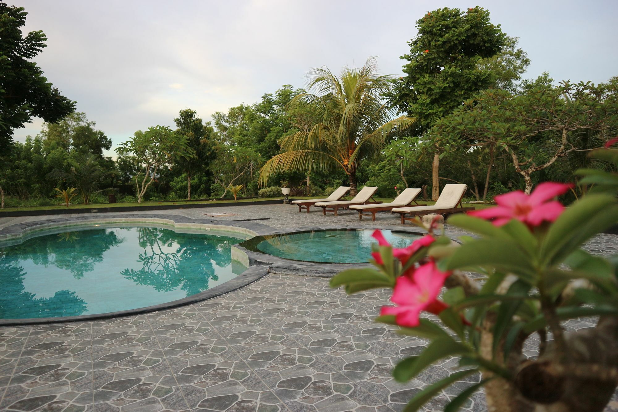 Bhujangga'S Village Near Pantai Uluwatu Redpartner Eksteriør bilde